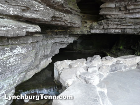 jack-daniels-tour-cave-water-stream